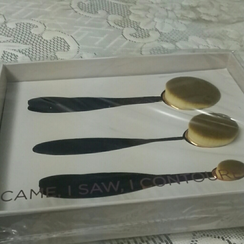 Contour brushes - Picture 4 of 5